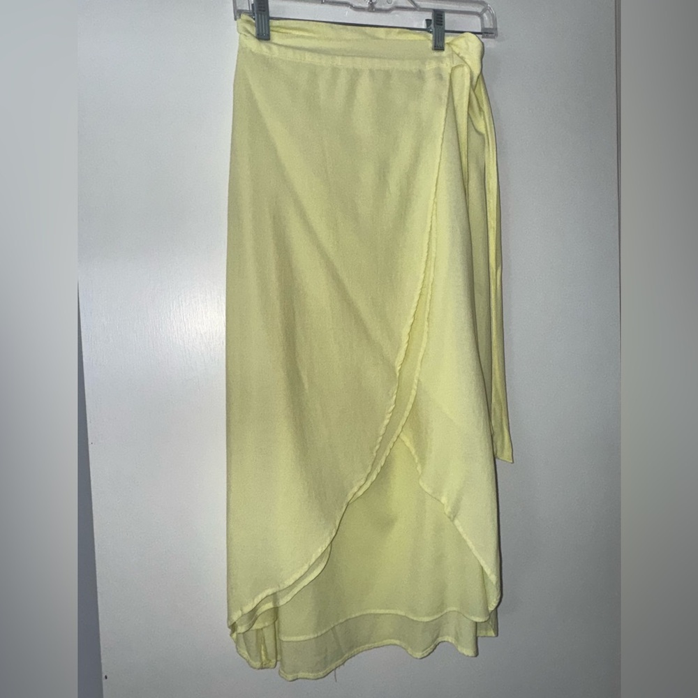 AE skirt